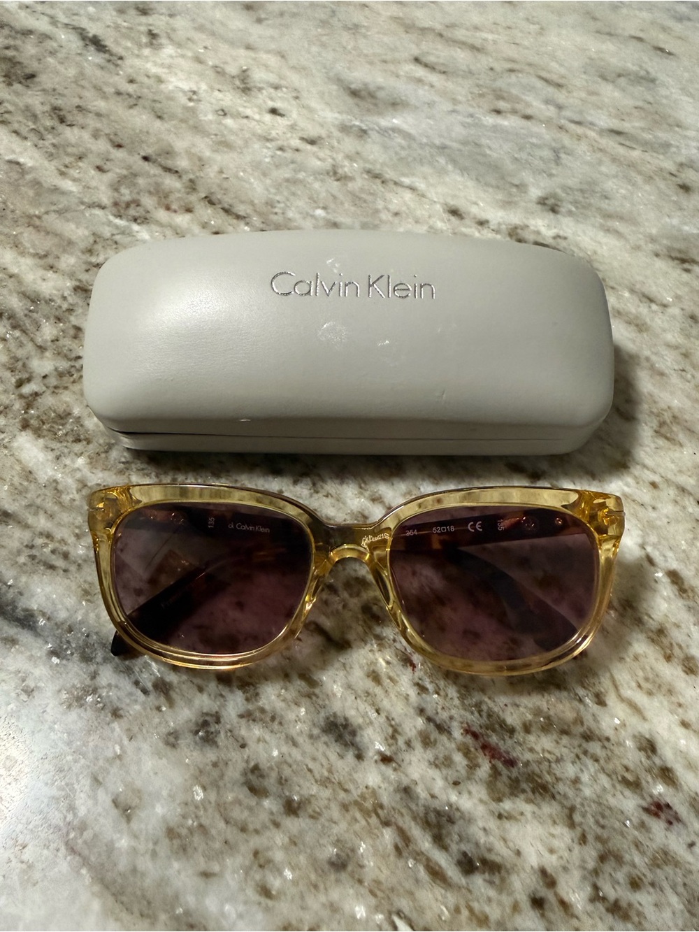 Calvin Klein Women’s Tortoise Sunglasses 52-18-135 w/ Case